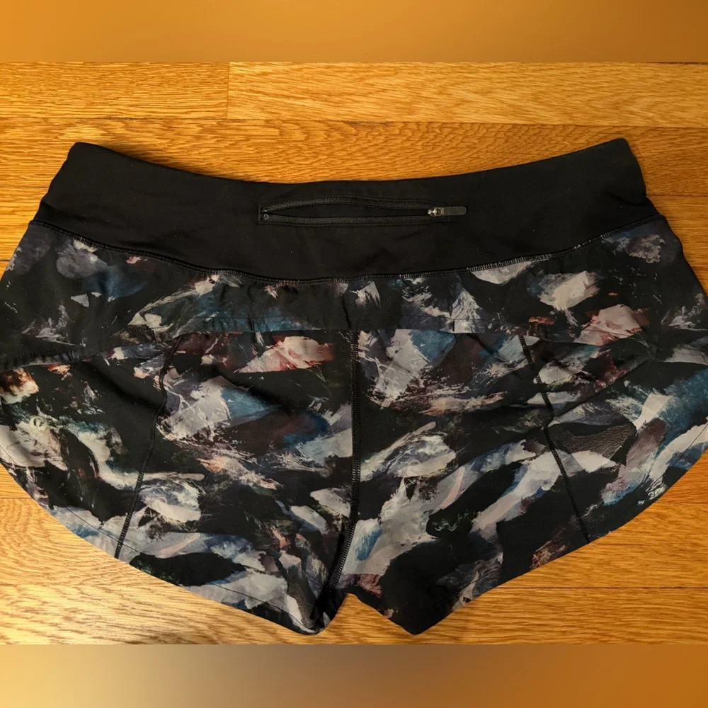 Lululemon Speed Up Short 2.5" - Picture 7 of 9